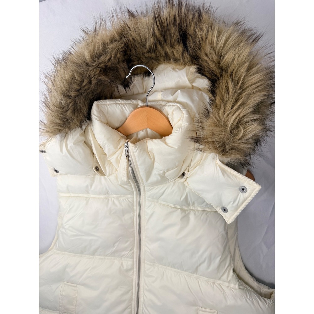 American Eagle XL Cream Quilted Puffer Vest Faux Fur Hood Full Zip Women's - Picture 3 of 12
